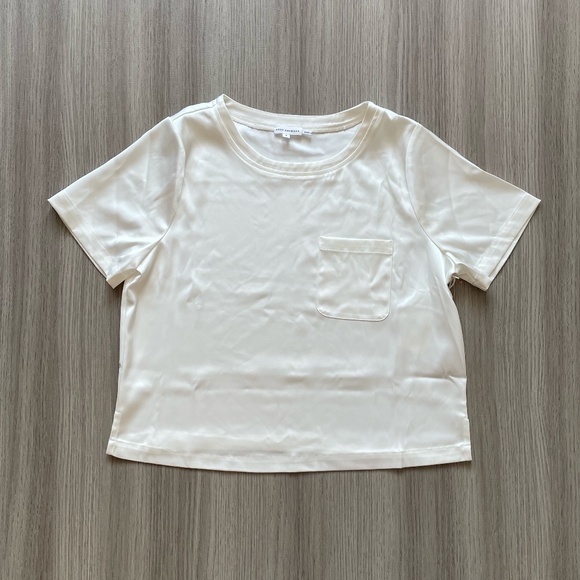 NWT Good American Satin Pocket Front Tee Ivory 3 - Picture 1 of 12